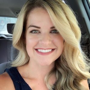 Meet your Posher, Mackenzie